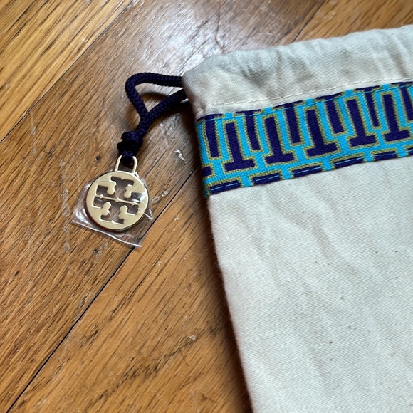 Tory Burch Cap Toe Black Ballet Flats Leather Excellent Condition Size 6.5 - Picture 11 of 13